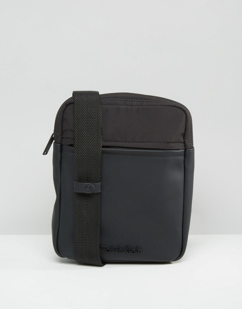 Calvin Klein CK Zef Reporter Bag