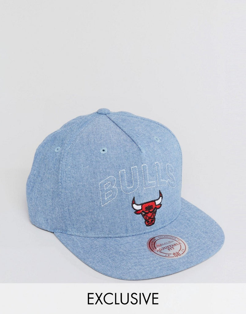 Mitchell & Ness Snapback Cap Chicago Bulls Exclusive to ASOS